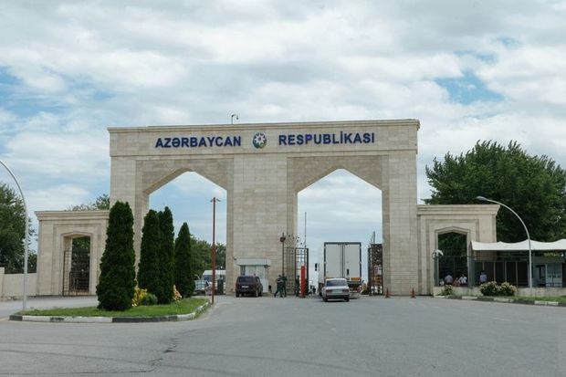 Rusiya ərazisində qalan daha 400 Azərbaycan vətəndaşı ölkəyə gətirildi 