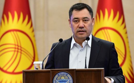 Qırğızıstanın yeni prezidenti vəzifəsinin icrasına başlayıb 
