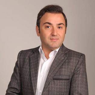 Təbriz Simfonik Orkestrinin Solisti Yunes Borumend:”Bülbülün mahnılarını indi daha şövqlə oxuyuram”.. 