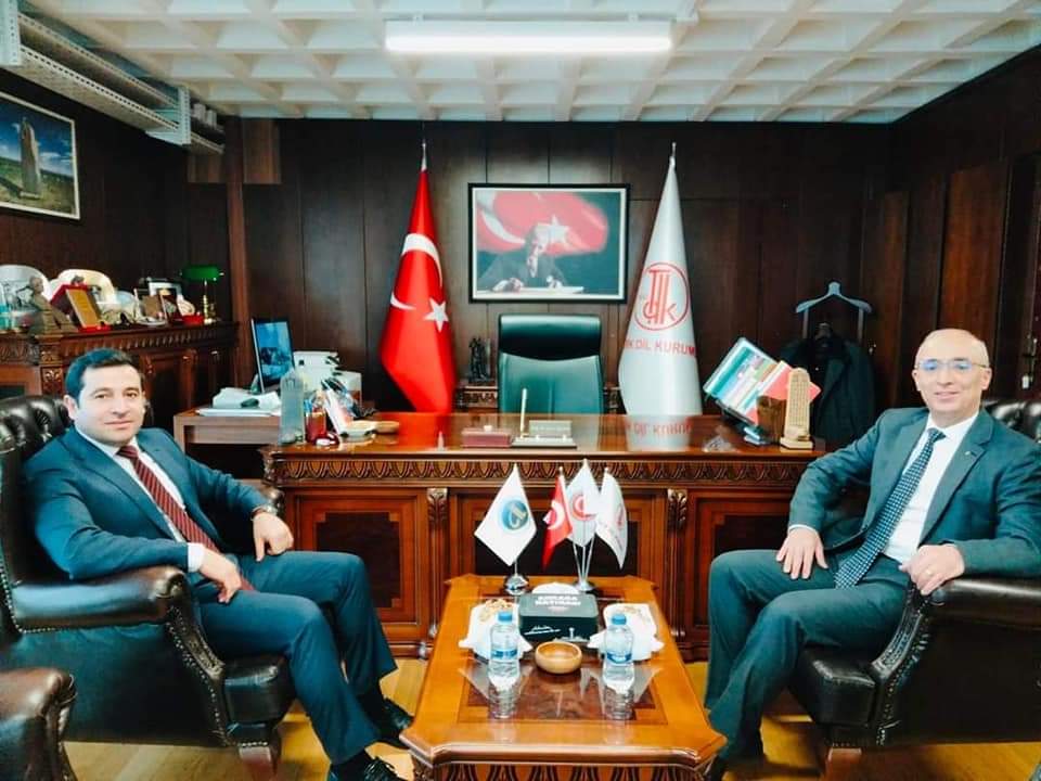 Fizuli Məcidli Türk Dil Qurumunun sədri Prof. Dr. Gürer Gülsevini ofisində ziyarət edib 