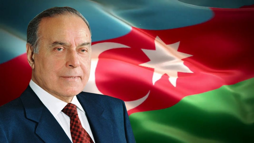 “Heydər Əliyev-100”: Dövlətçilik təfəkkürü və dövlət bayrağımız! 