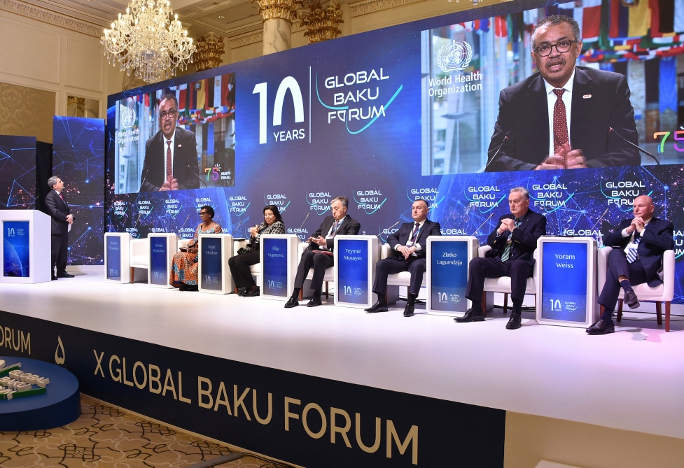 X Qlobal Bakı Forumu panel iclasları ilə davam edir 