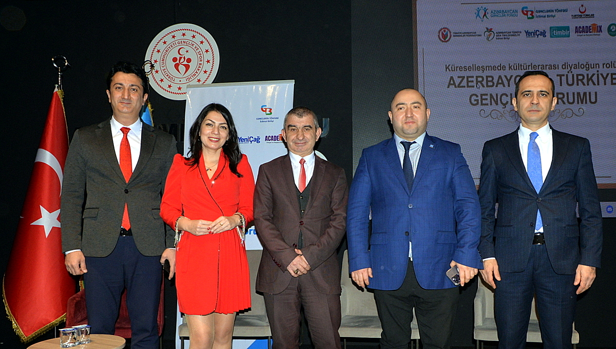 İstanbulda “Azərbaycan – Türkiyə Beynəlxalq Gənclər Forumu” keçirildi – FOTOLAR 