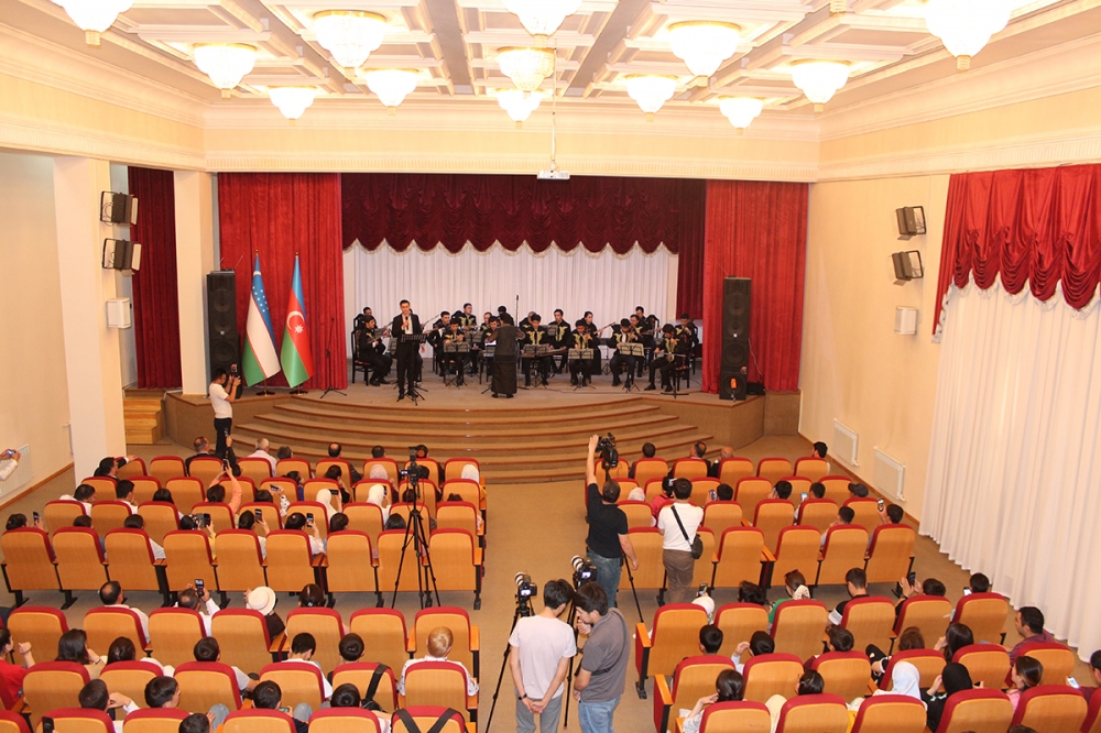 Özbəkistanda Ümummilli Lider Heydər Əliyevin 100 illiyinə həsr olunmuş konsert proqramı təqdim edilib 