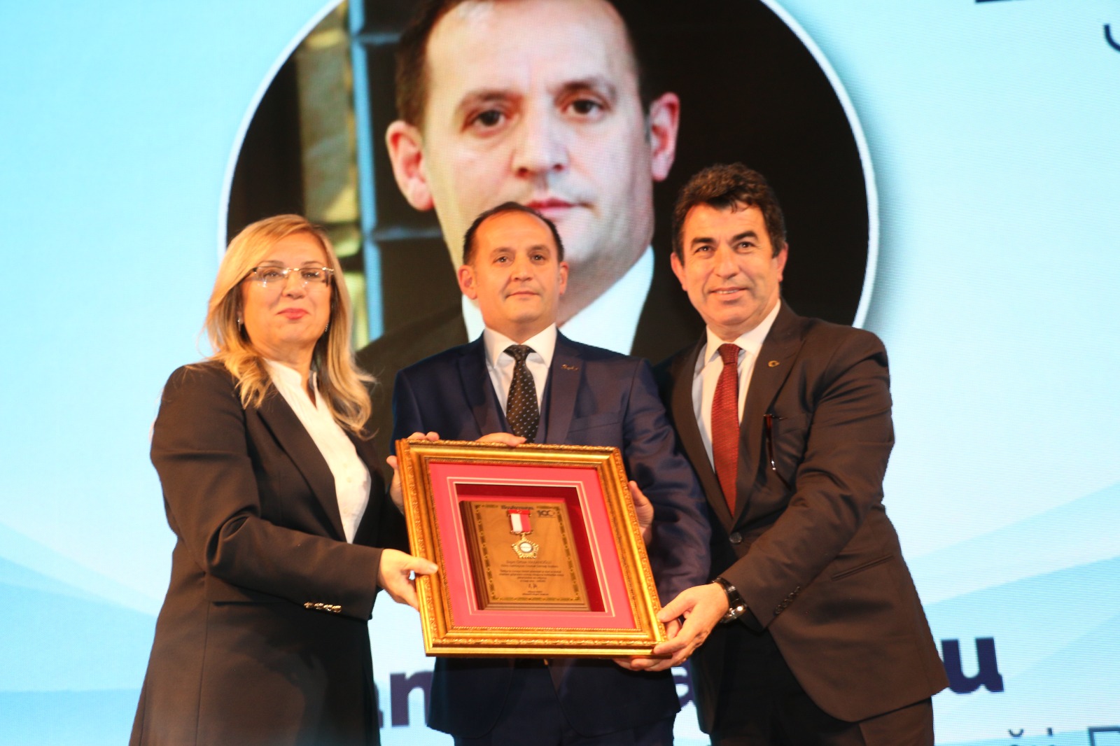 Orxan Həsənoğlu “Avrasiya Xidmət Ödülü”nə layiq görülüb 
